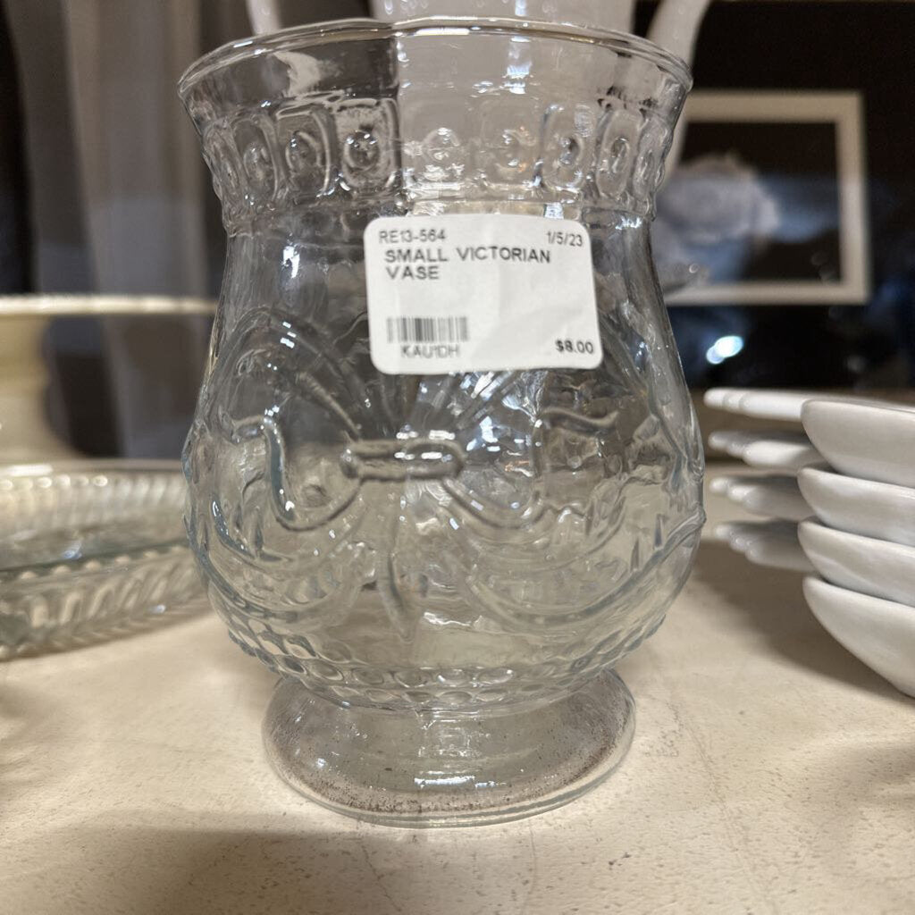 SMALL VICTORIAN VASE