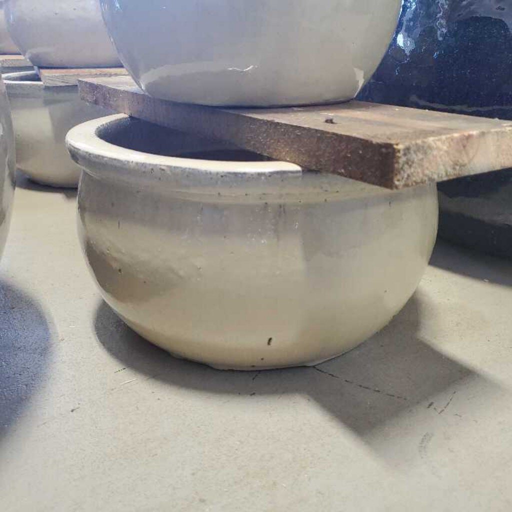 12 in. Glazed Bell Pot - Cream