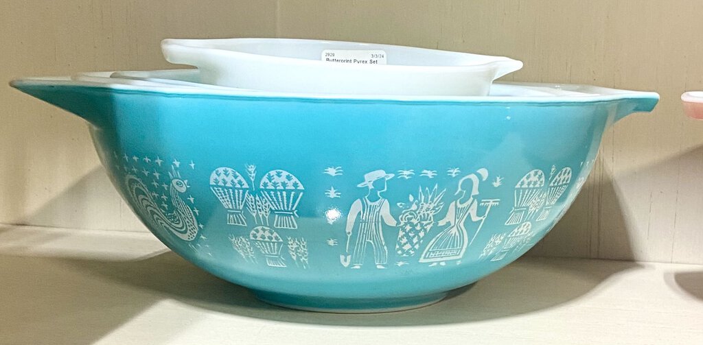 Butterprint Pyrex Set of 4 Cinderella Bowls