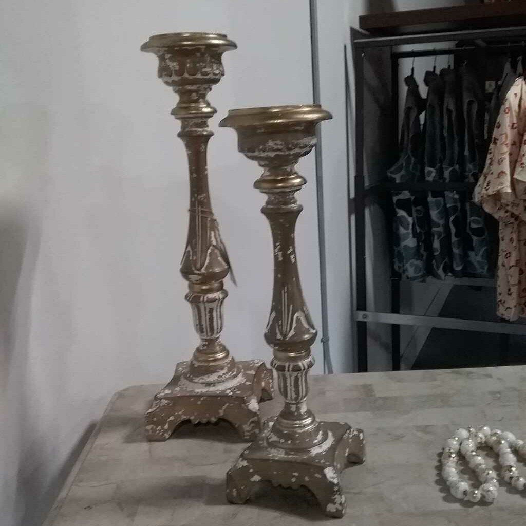 Porchview 2 piece Candlesticks