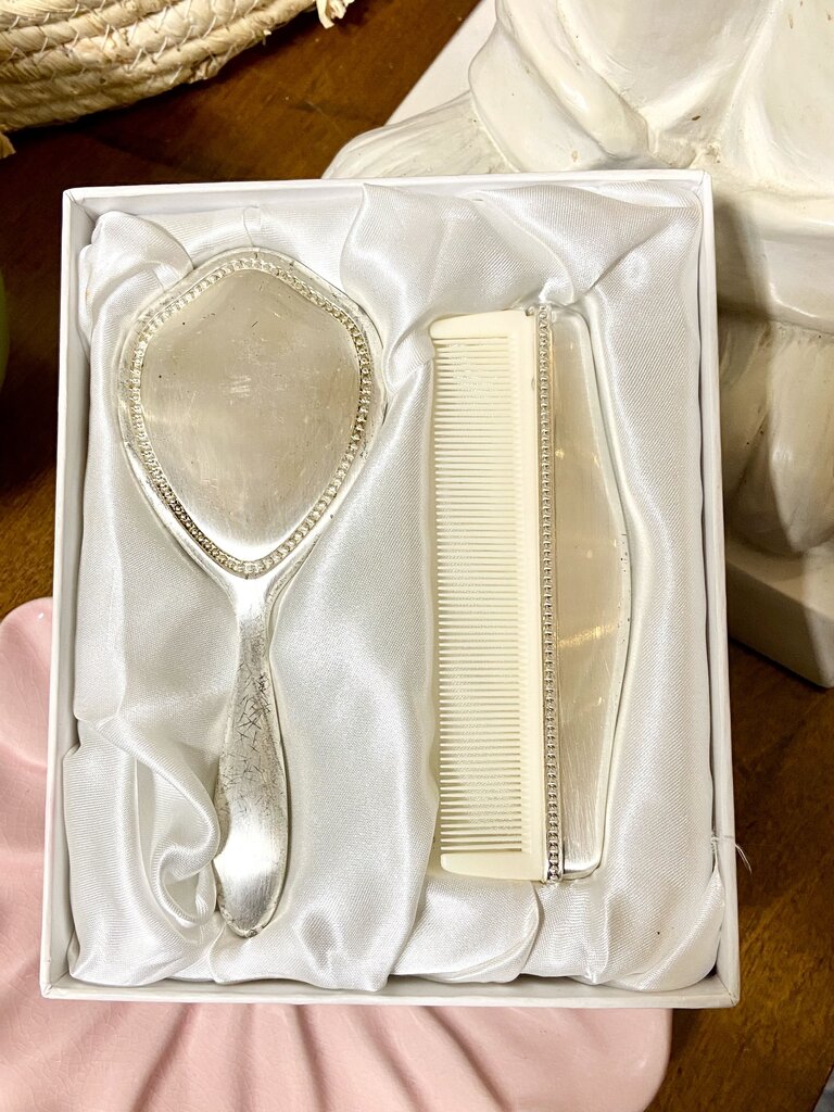 Brush & comb made by Things Remembered