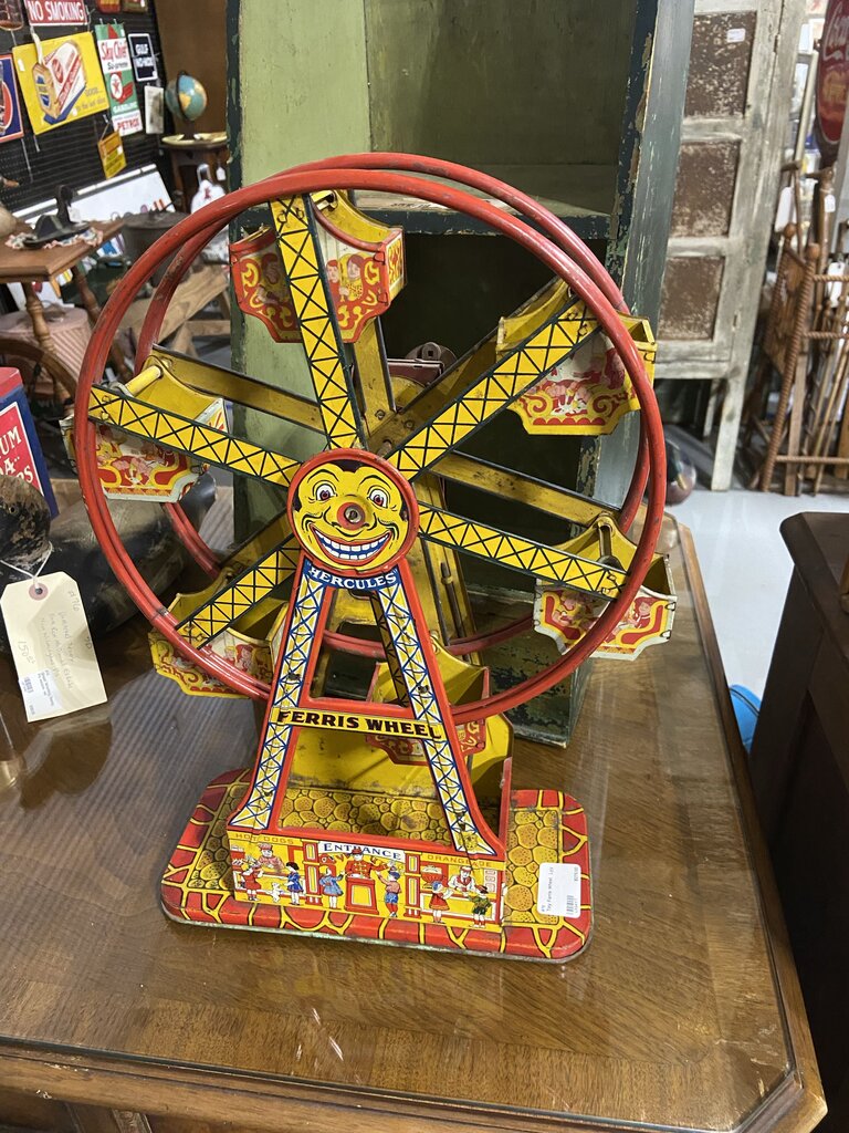 Toy Farris Wheel. Lyy