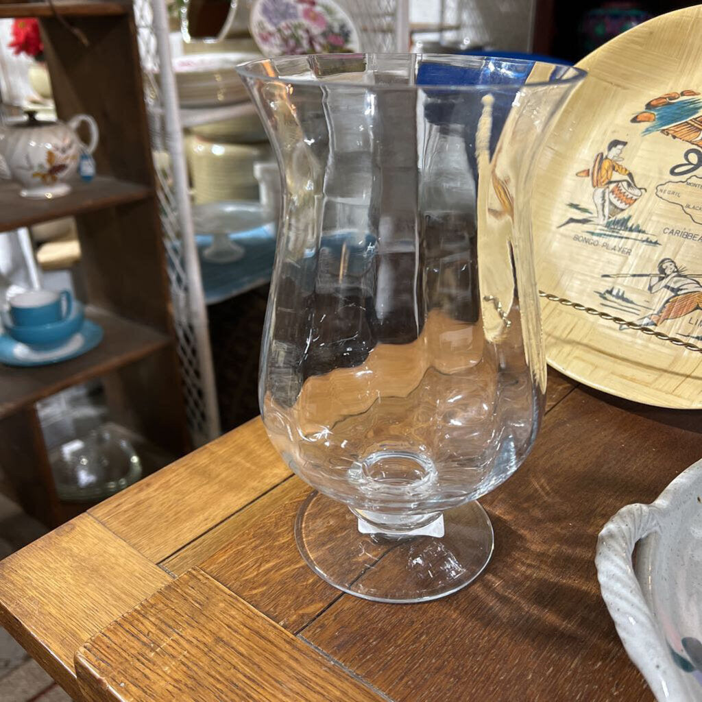 GLASS HOLDER OF ODDS AND ENDS