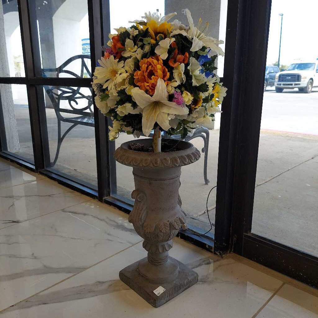 Gray Urns