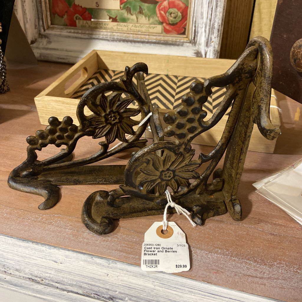 Cast Iron Ornate Flower and Berries Bracket