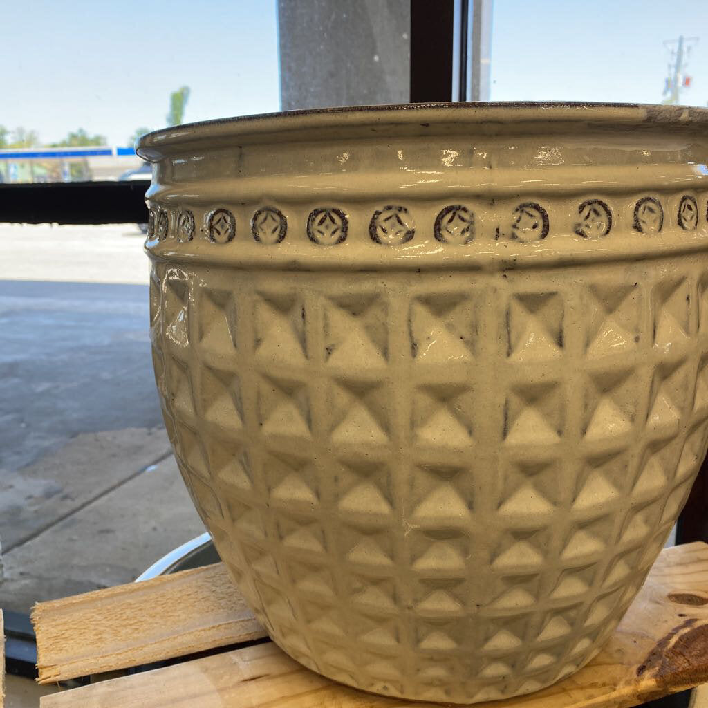 15 in. Kairos Coin Planter - Beige White