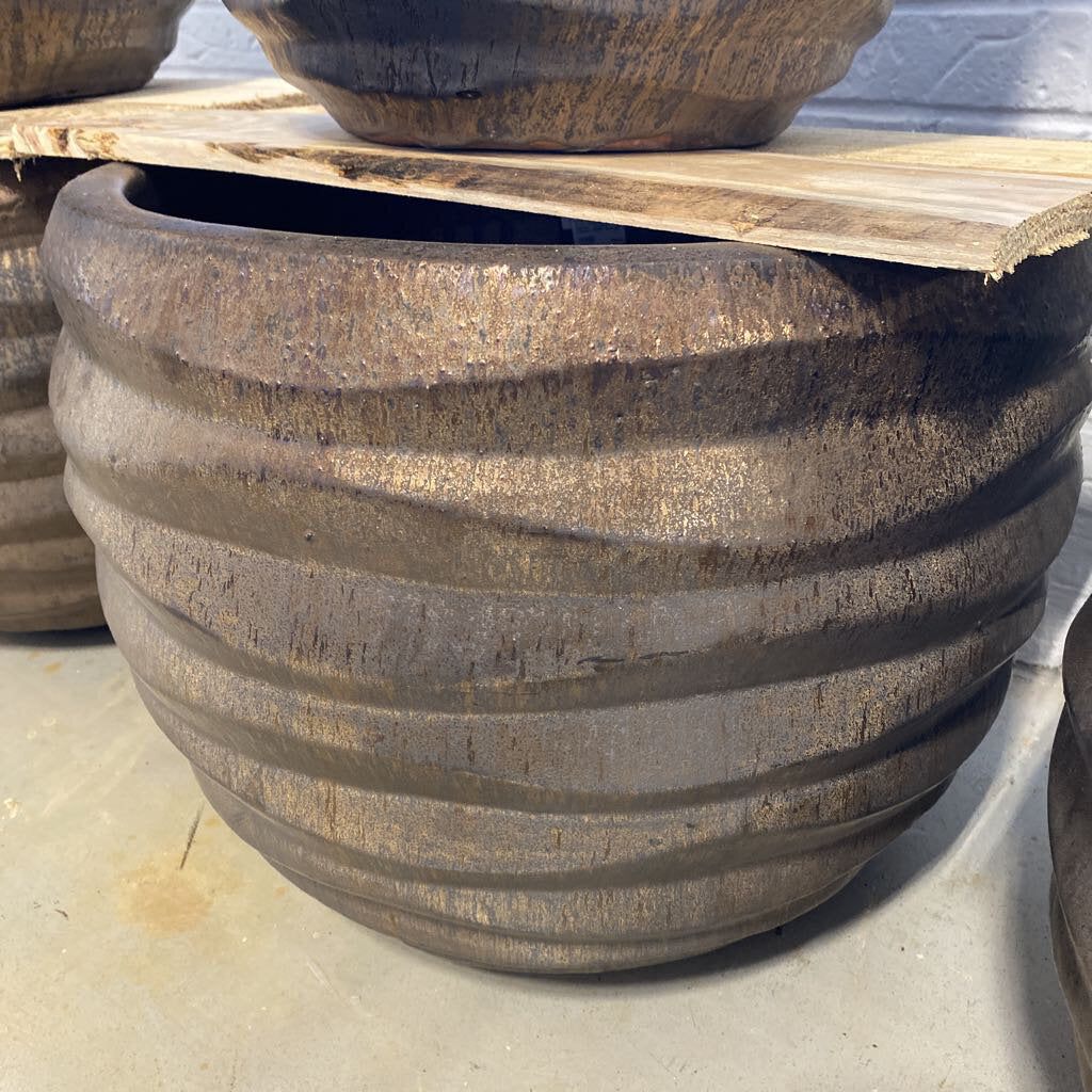 21 in. Textured Egg Planter - Antique Copper