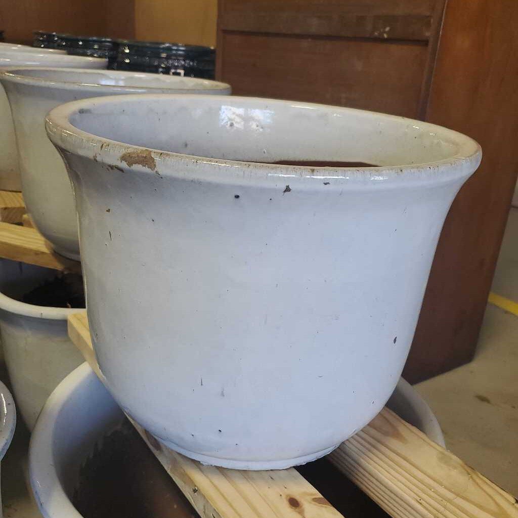 15 in. Langston Garden Planter - White