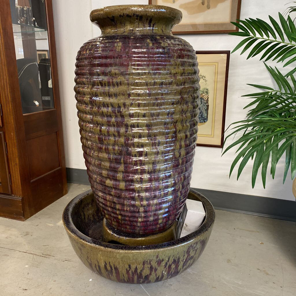 24 in. Ring Vase Fountain w/ Bowl and Pump - Oxblood