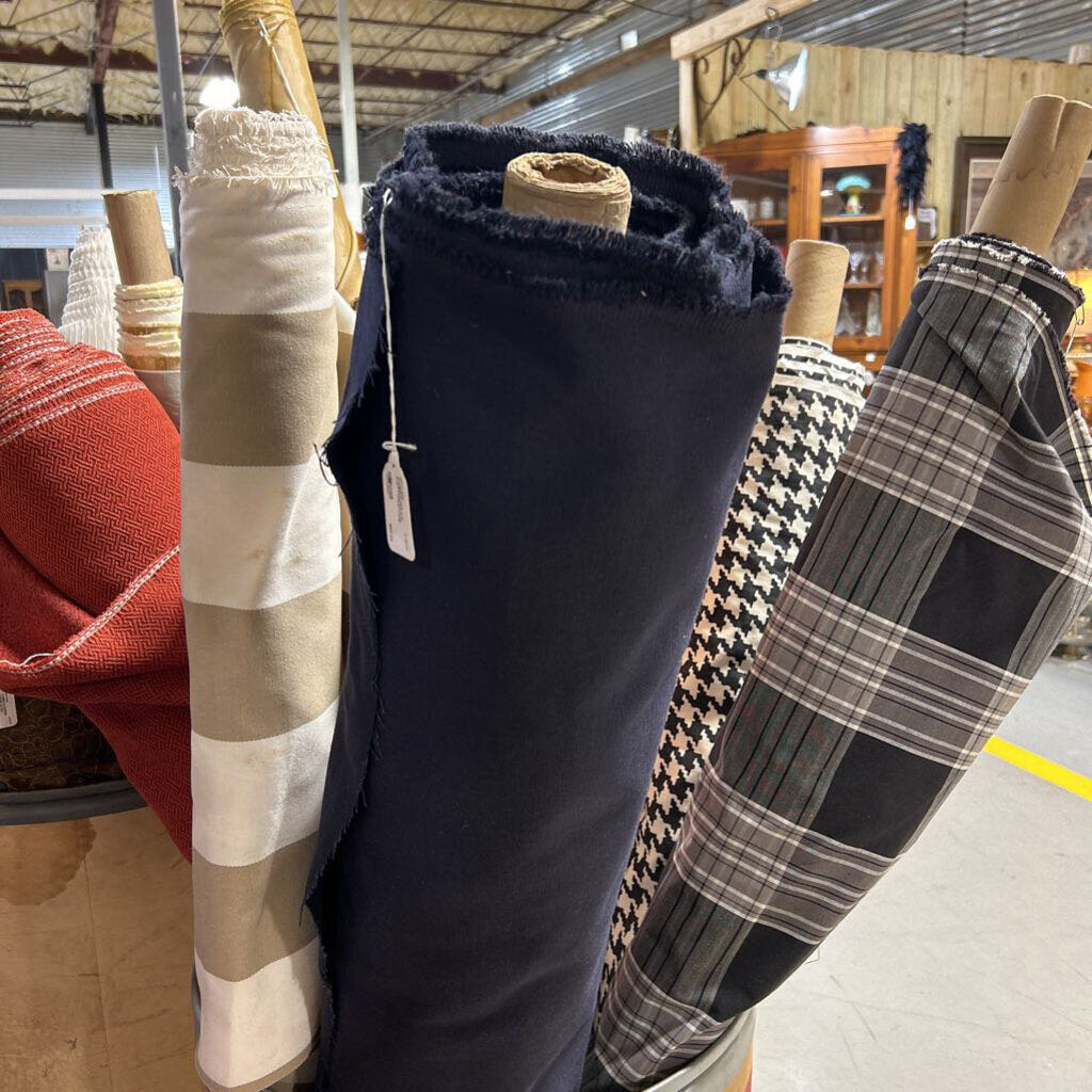 FABRIC;NAVY COTTON,21YDS