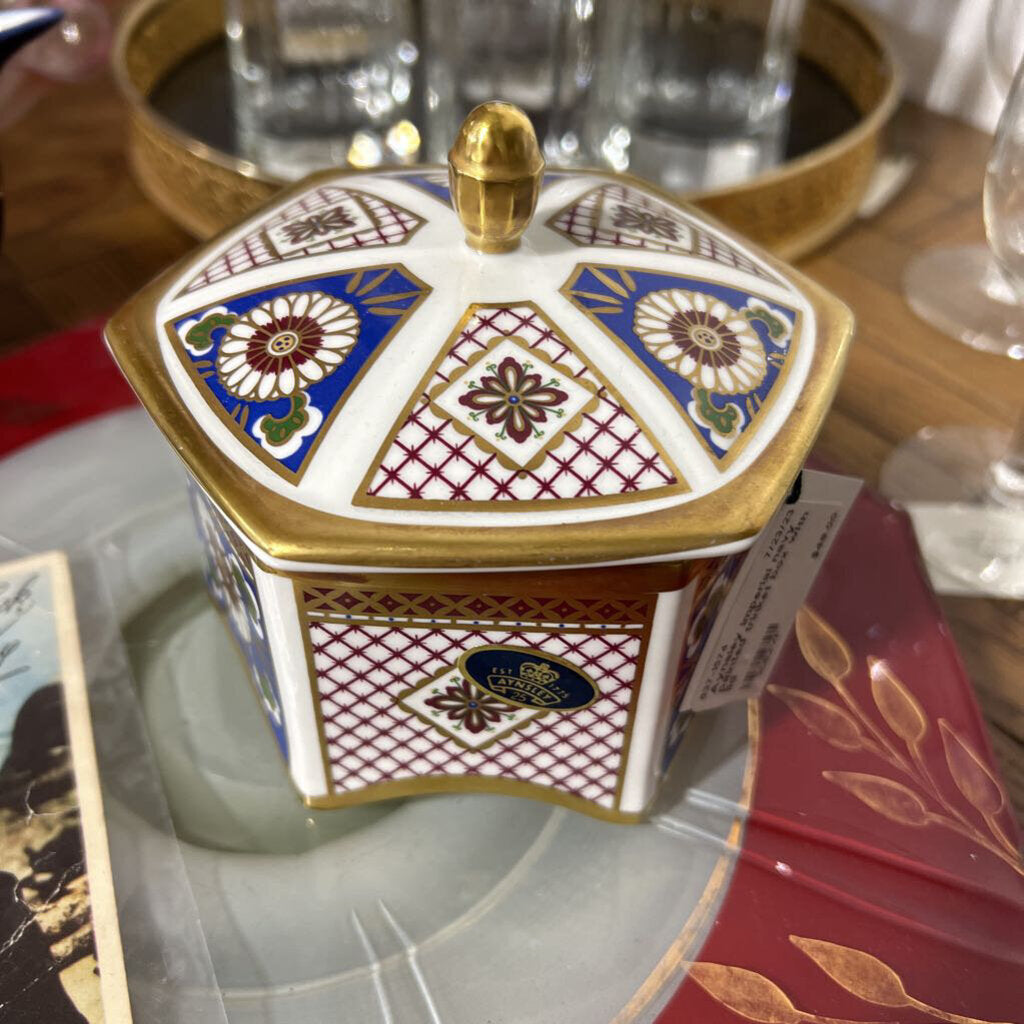 Aynsley Imperial navy painted trinket box with lid