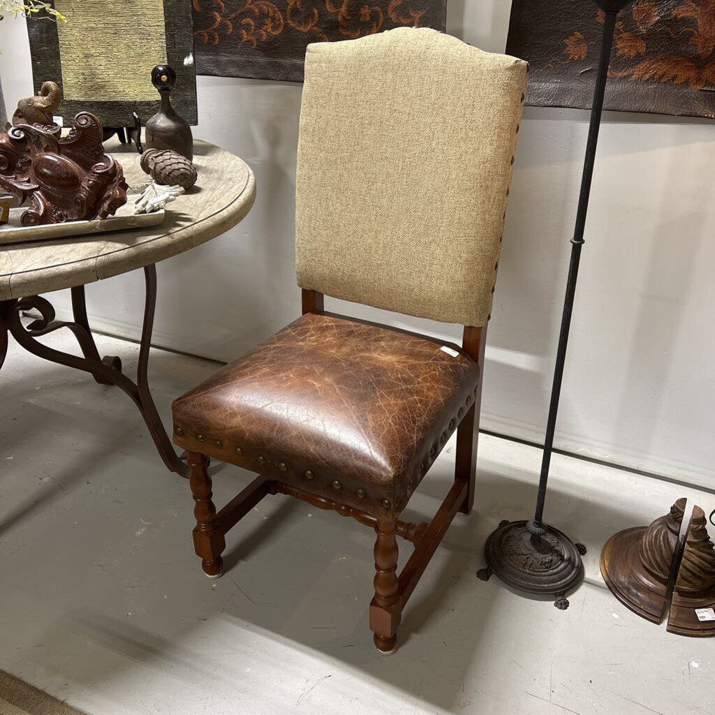 MONK CHAIRS WITH NAIL HWADS