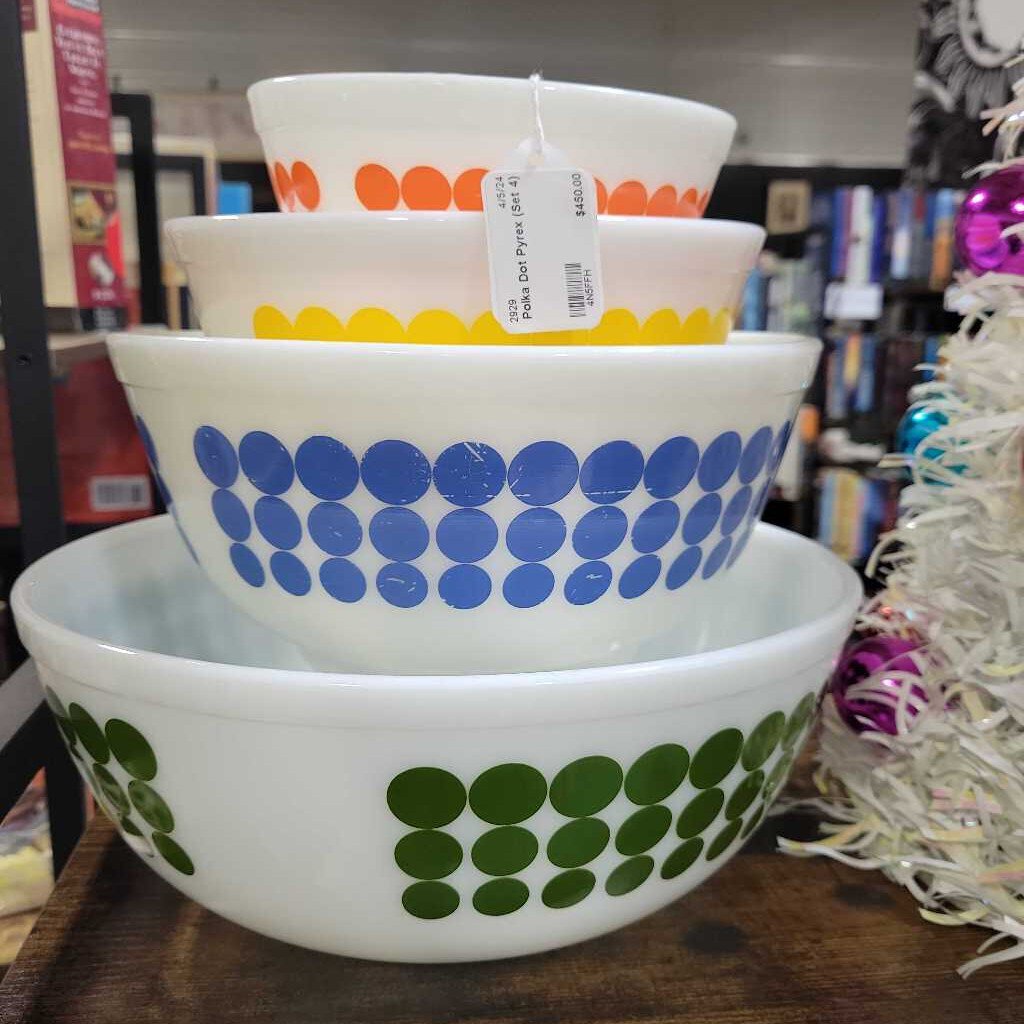 Polka Dot Pyrex (Set 4)