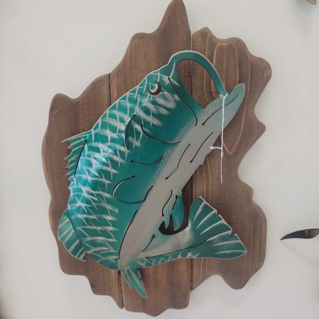 Bass on wood