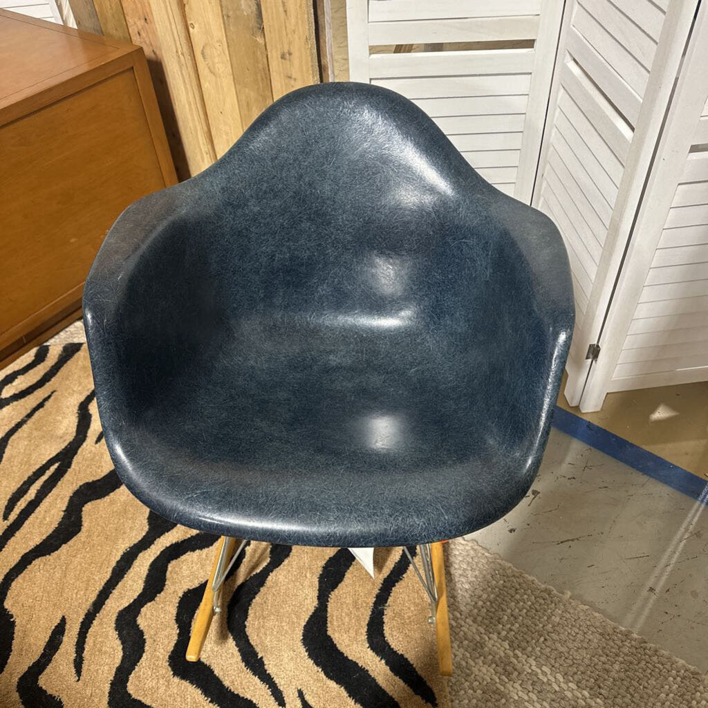 VTG Authentic Eames RAR Orig Fiberglass Herman Miller