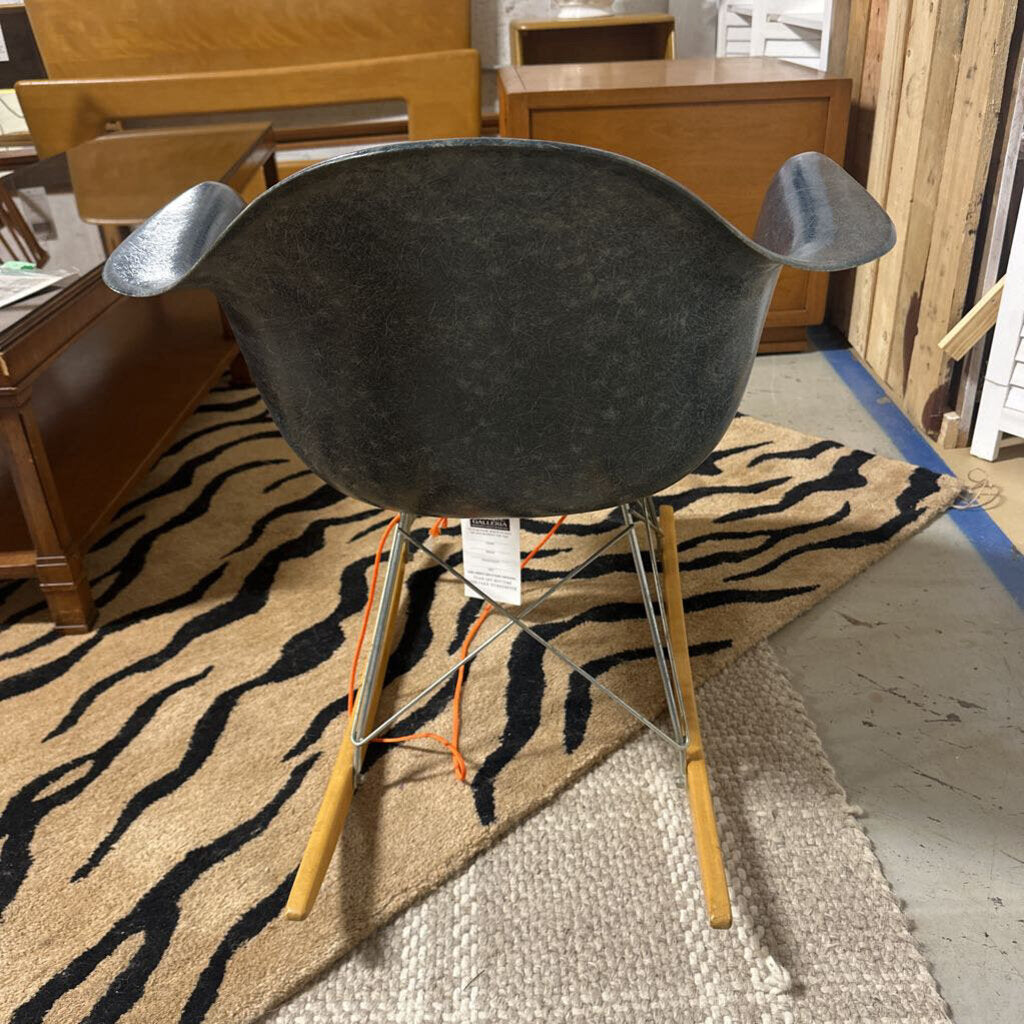 VTG Authentic Eames RAR Orig Fiberglass Herman Miller