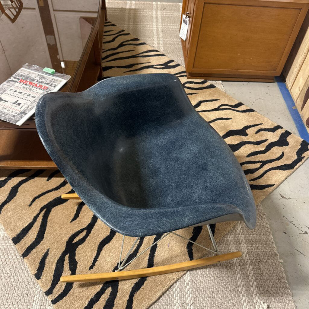 VTG Authentic Eames RAR Orig Fiberglass Herman Miller