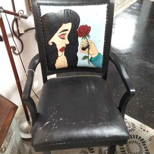 Artsy chair