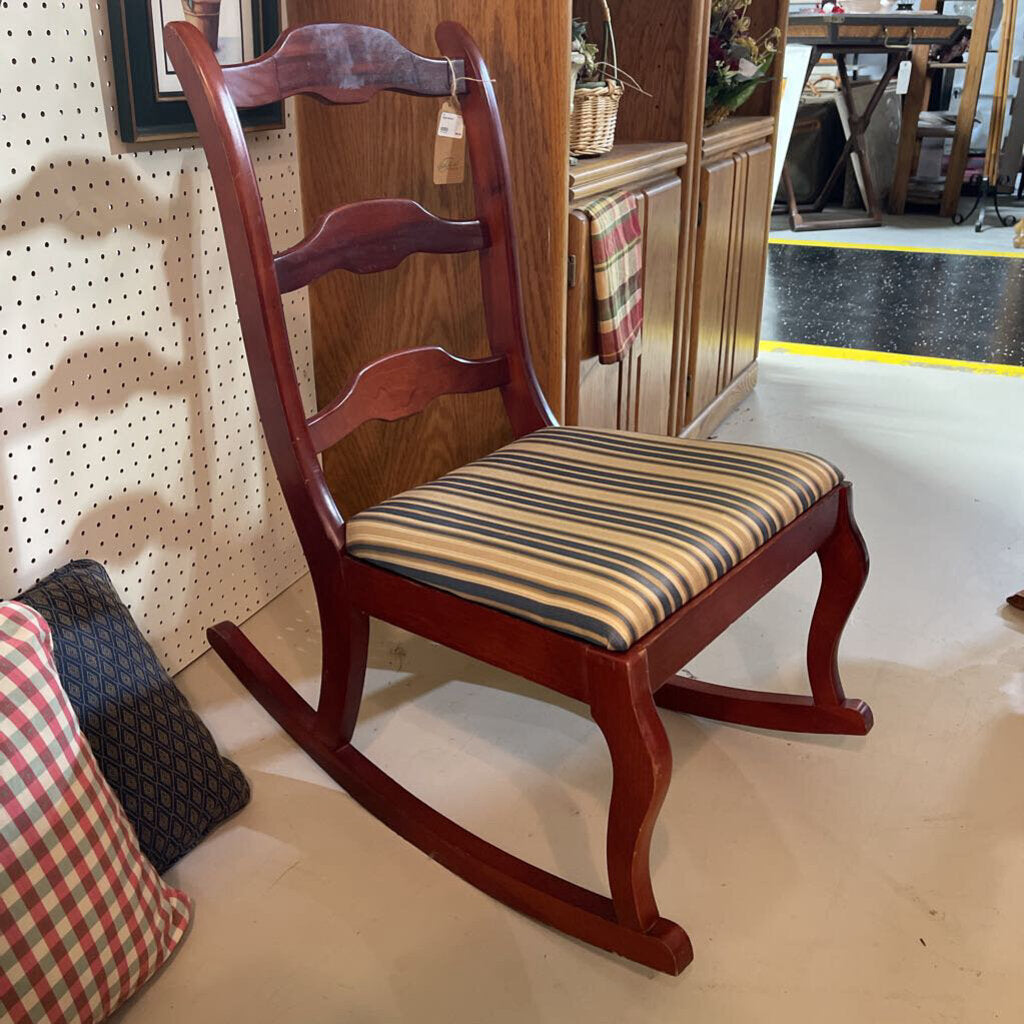 Small Rocker