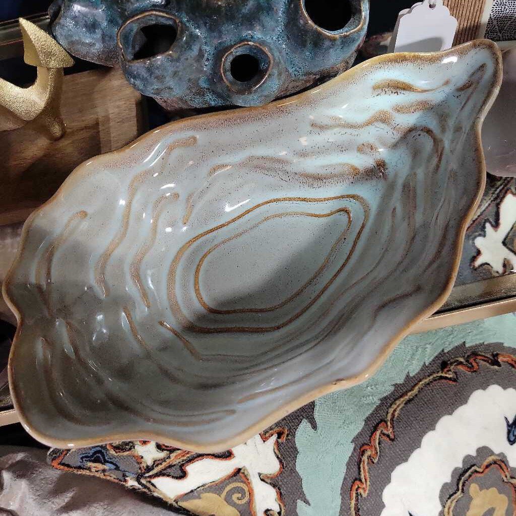 Oyster Shaped Stoneware Bowl, Blue