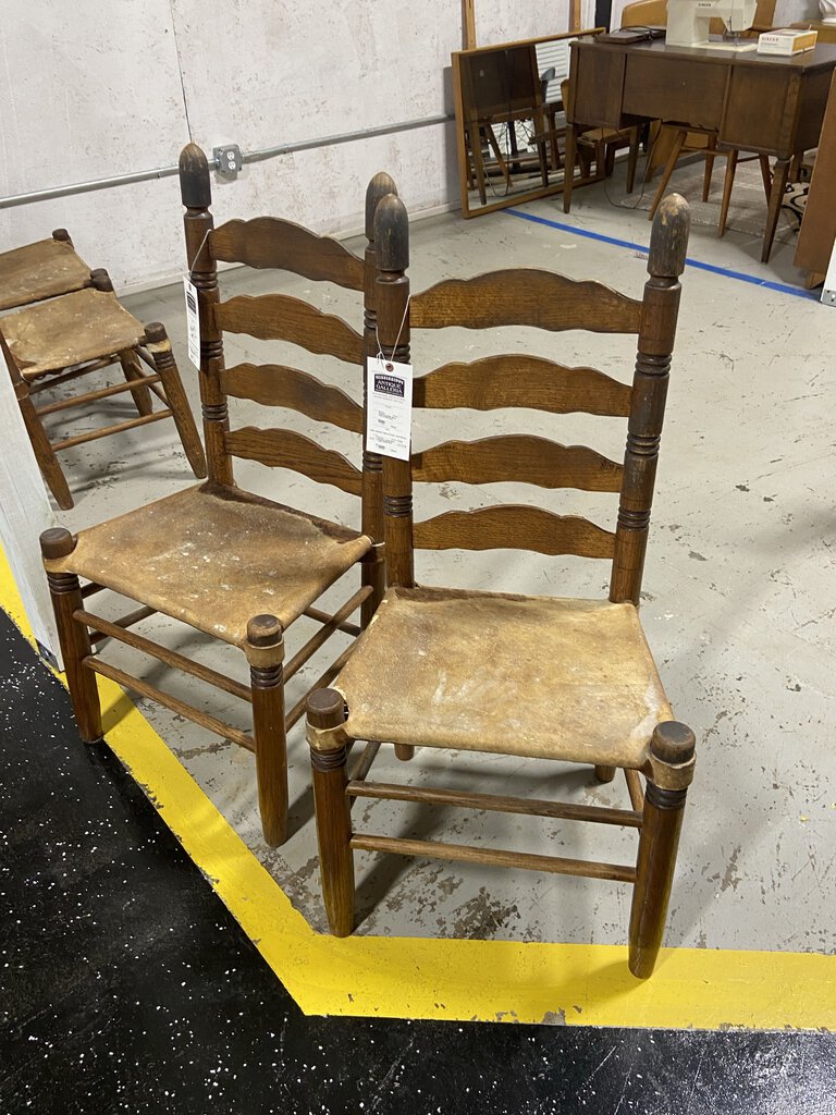 Dedeaux Clan Ladder Back Chair w/Hide Seat