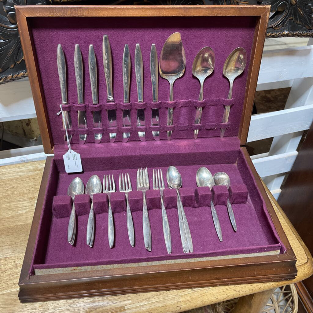 Silverplate Flatware + Chest838