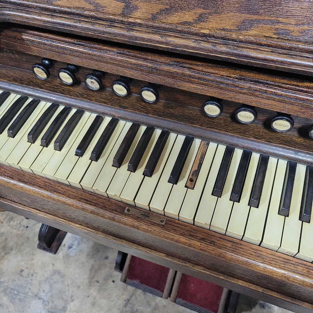 Antique Ideal Pump Organ (Tested, Partially Works) Taking Offers