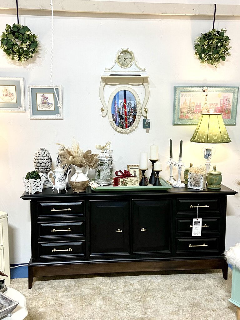 72x18x32 Black Console/Buffet Cabinet with Gold Hardware