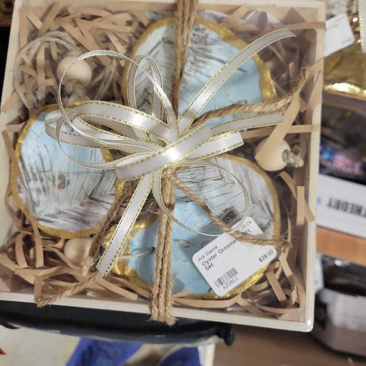 Oyster Ornament Gift Set