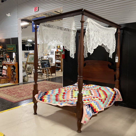 1800s Canopy Bed