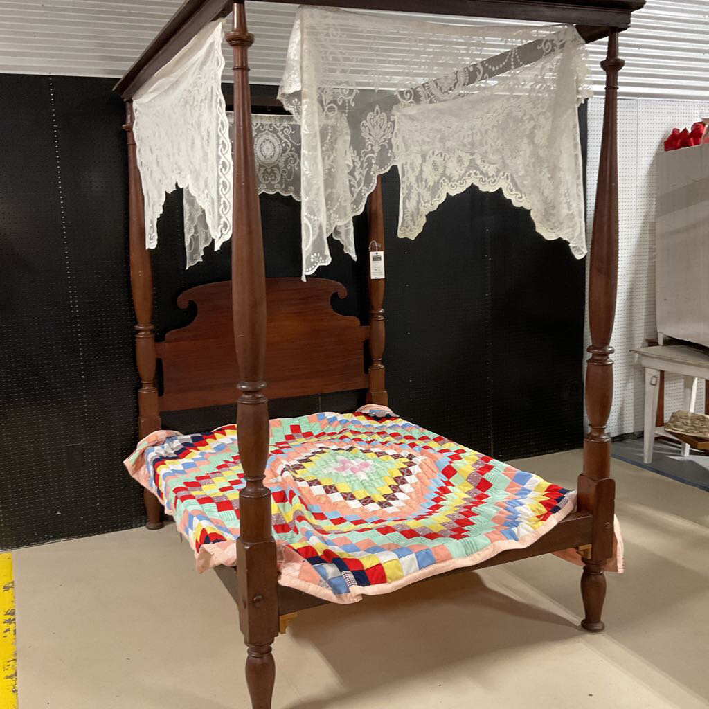 1800s Canopy Bed