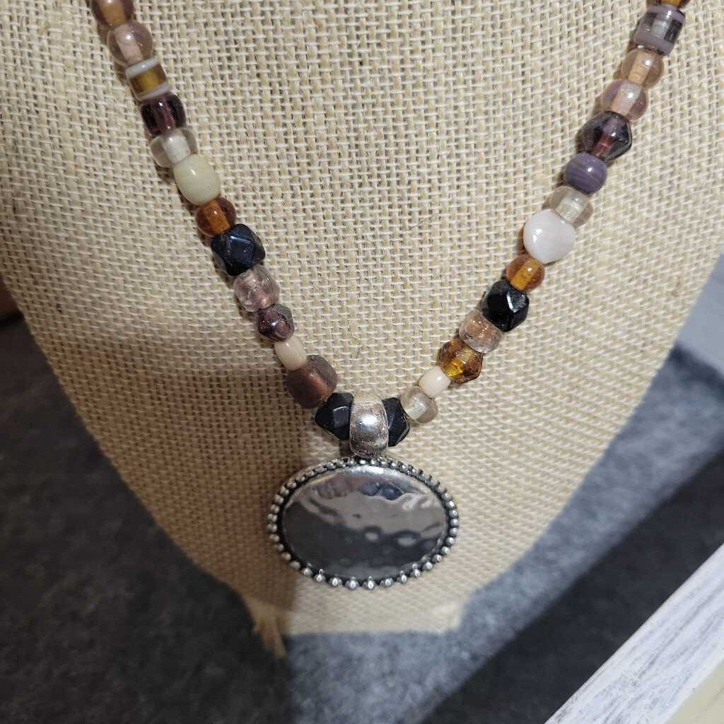 Necklace earring set