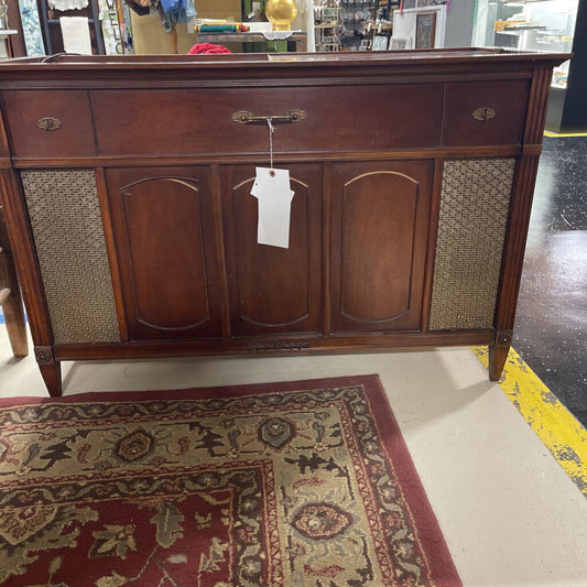 Mid Century Magnavox Stereo