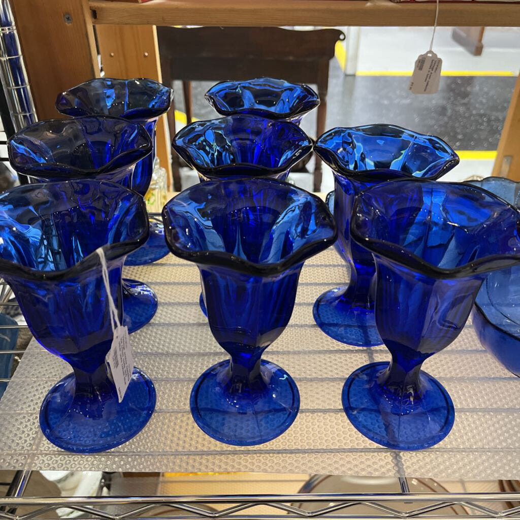 Vintage anchor hocking ice cream soda and other uses cobalt blue glasses set of eight