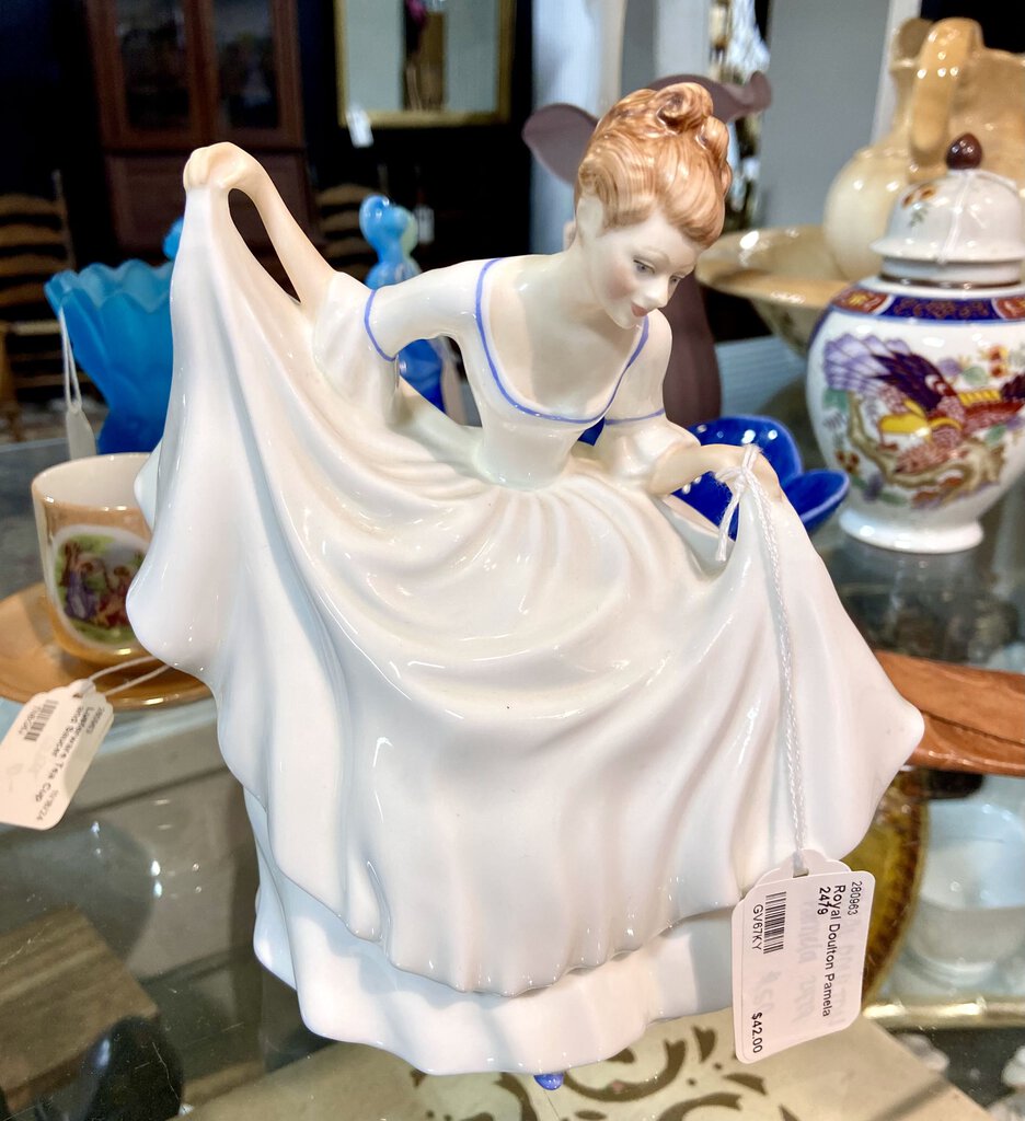 Royal Doulton Pamela 2479
