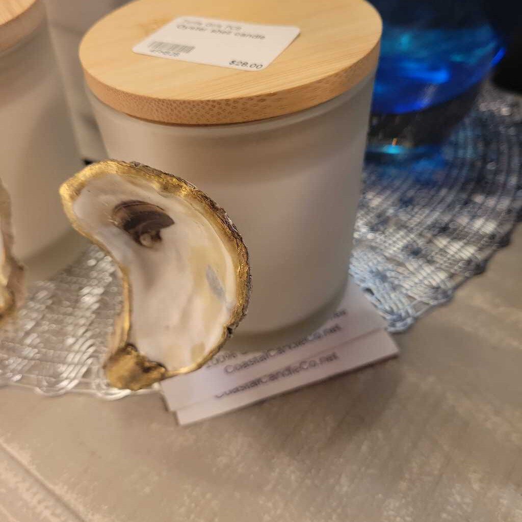 Oyster shell candle
