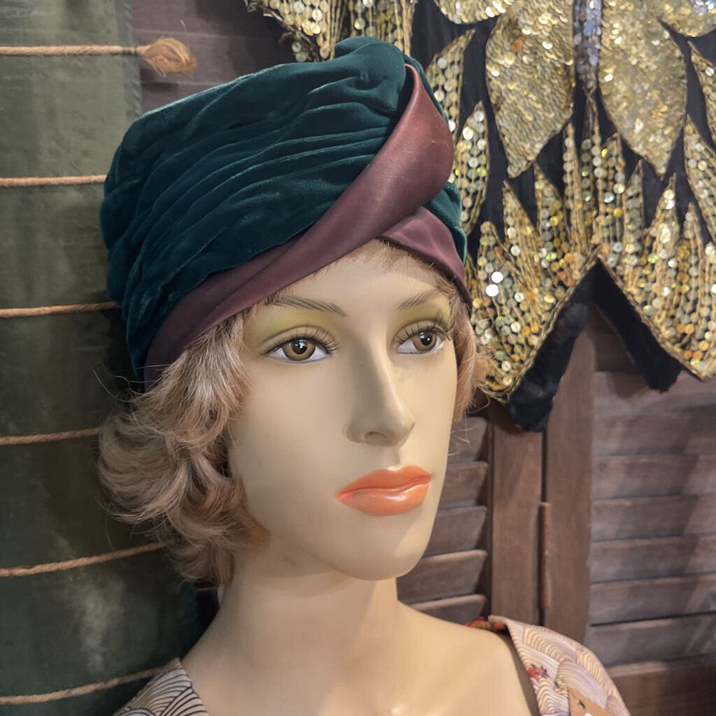 1950's Norman Durand green velvet turban hat