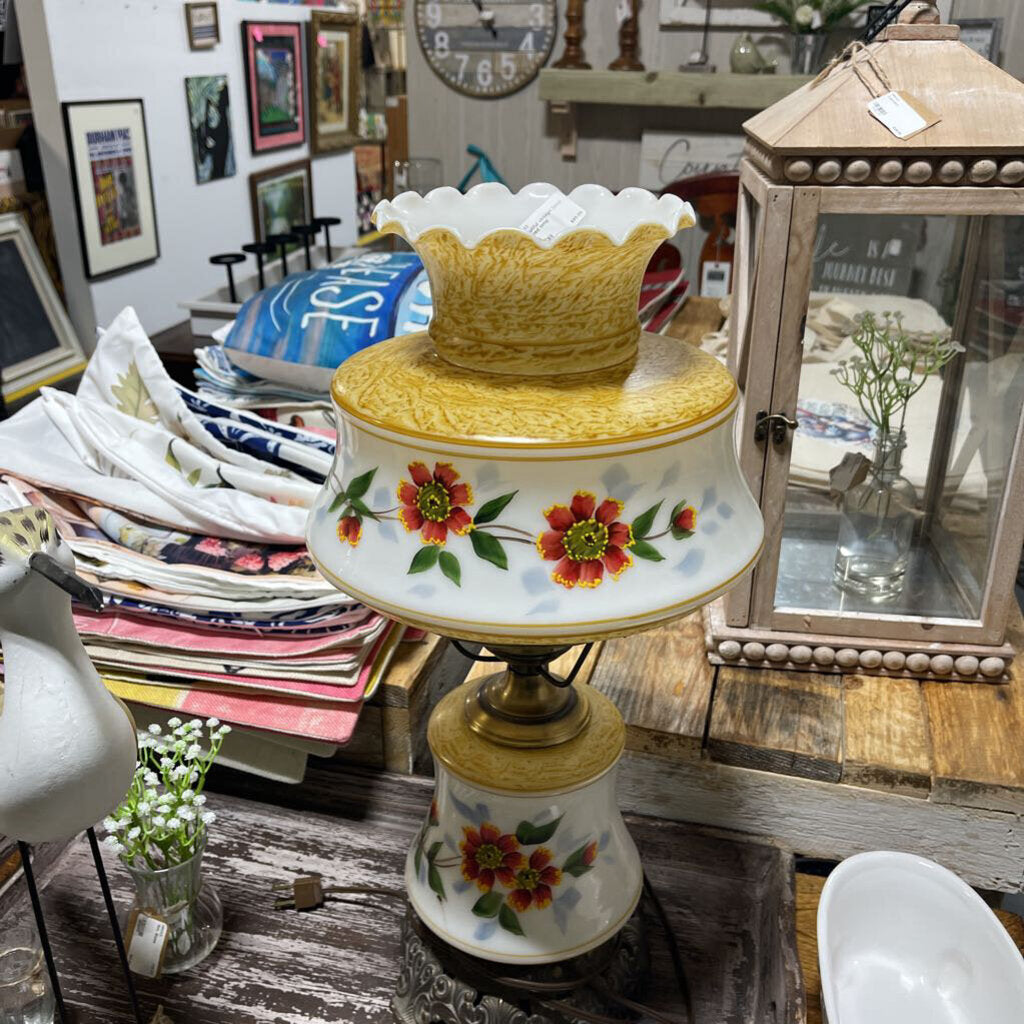 Beautiful vintage hand painted lamp