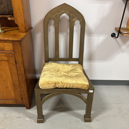 queen chair with cushion