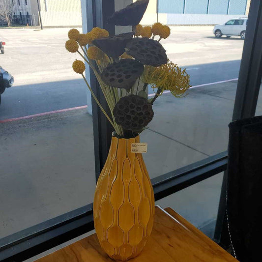 #214 yellow vase and flowers