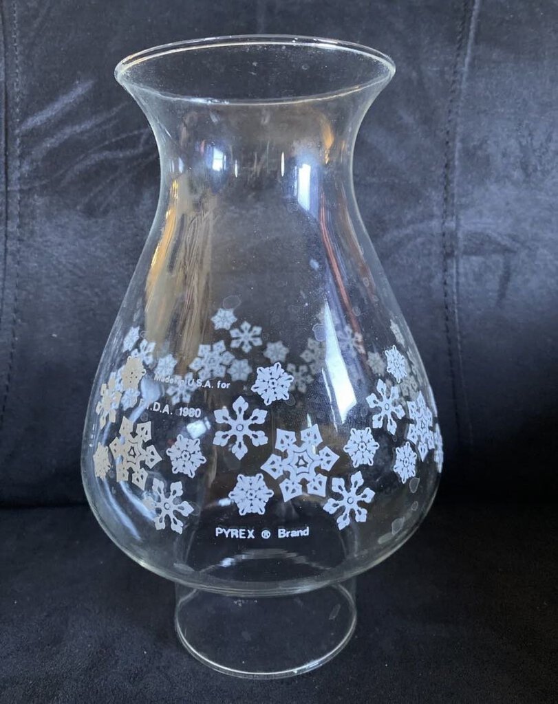 Vintage Pyrex Snowflake Glass Hurricane