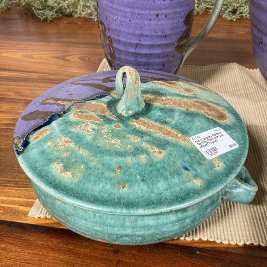 Kerry Brooks Pottery Serving Dish with Lid (Hillyer House)
