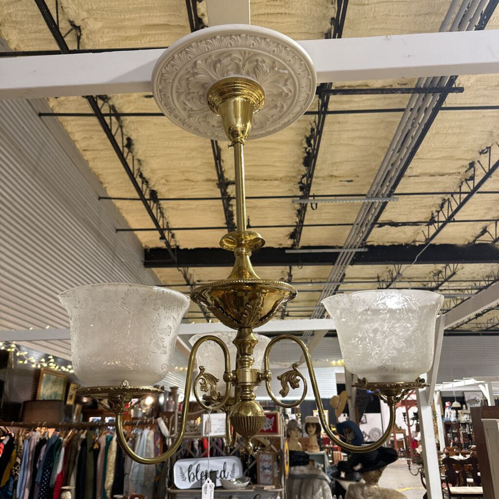 Light fixture, brass 3 light