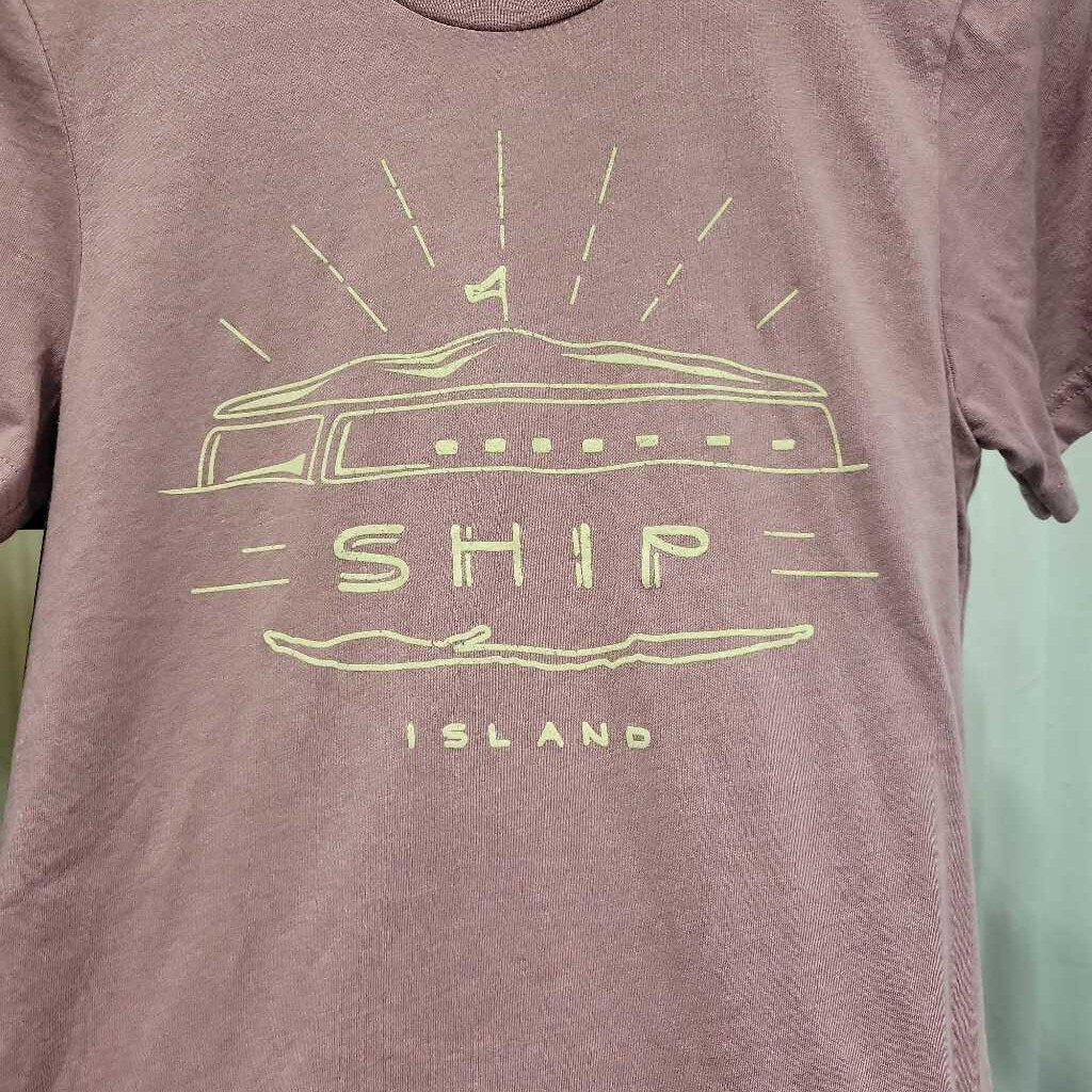 Medium, Mauve Ship Island Tshirt
